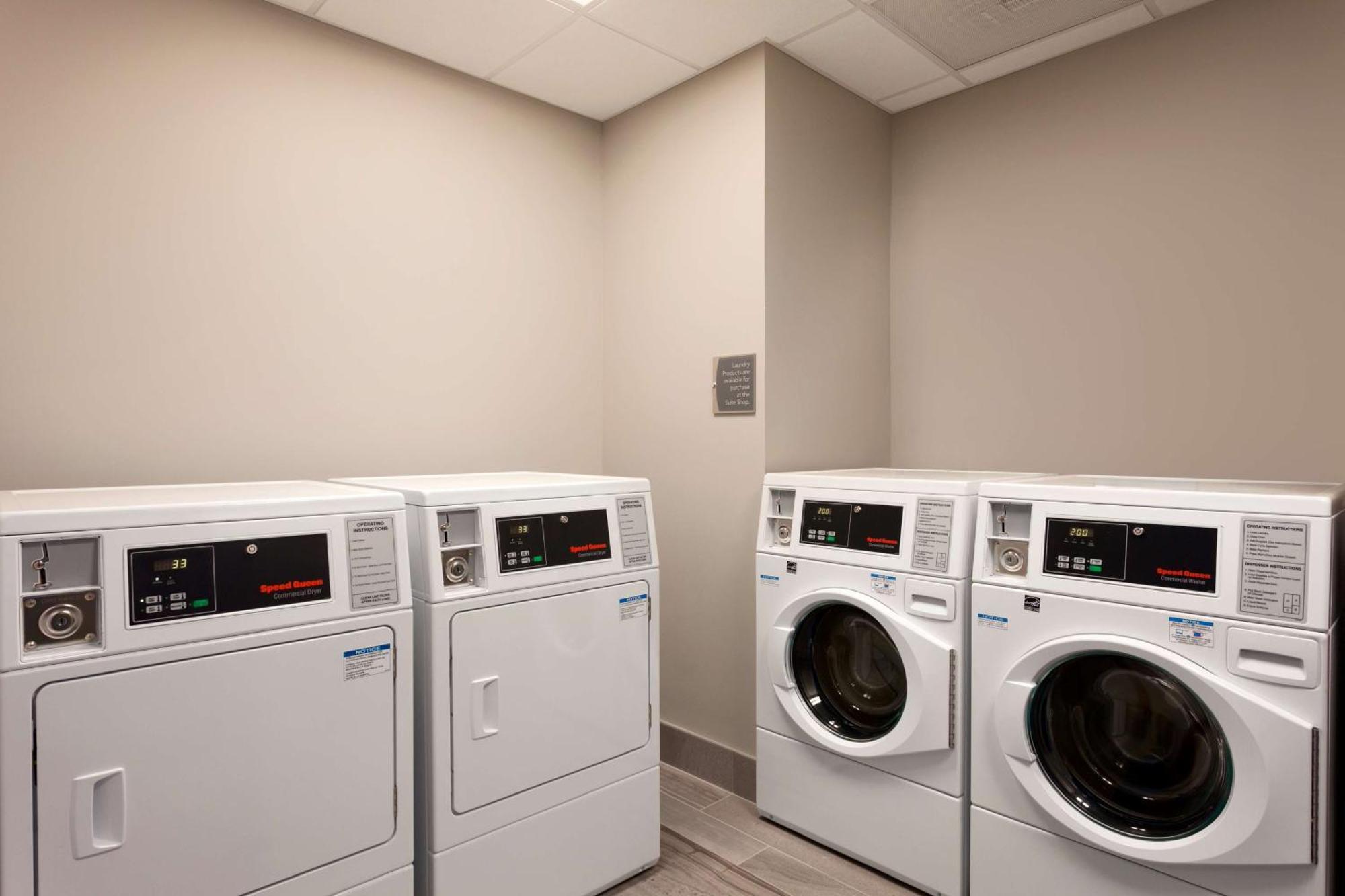 איסט סירקיוז Homewood Suites By Hilton Syracuse - Carrier Circle מראה חיצוני תמונה