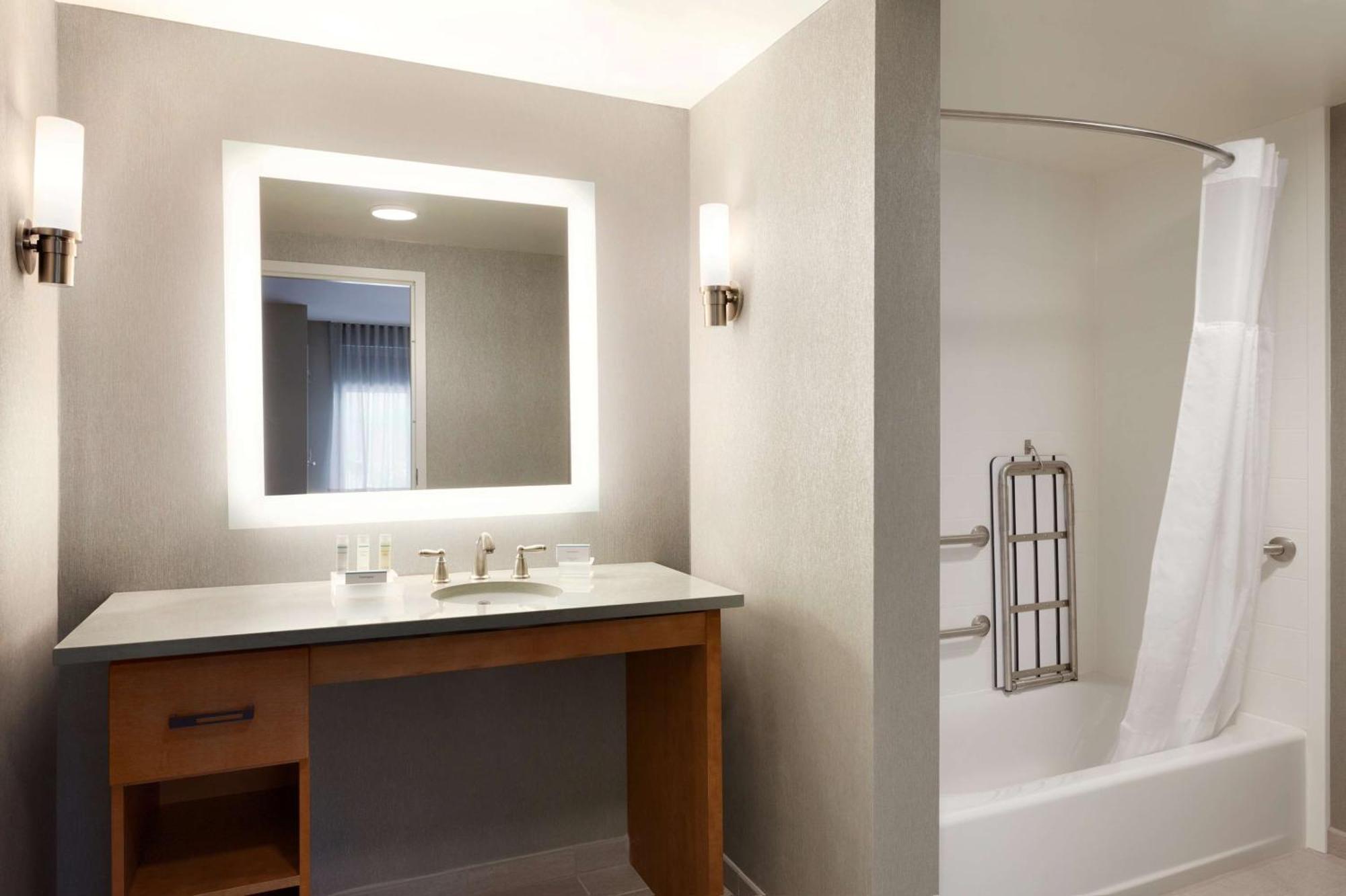 איסט סירקיוז Homewood Suites By Hilton Syracuse - Carrier Circle מראה חיצוני תמונה