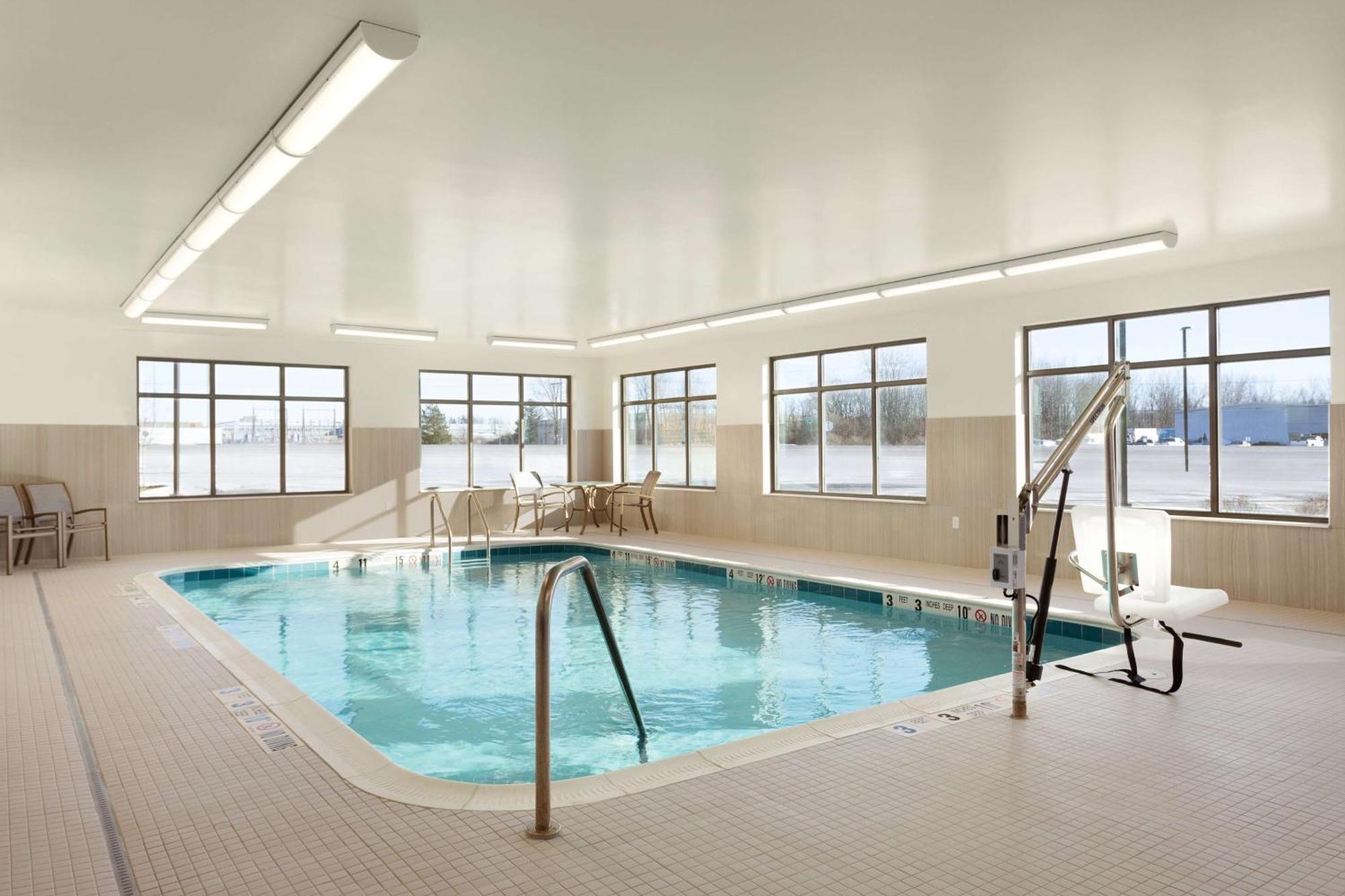 איסט סירקיוז Homewood Suites By Hilton Syracuse - Carrier Circle מראה חיצוני תמונה
